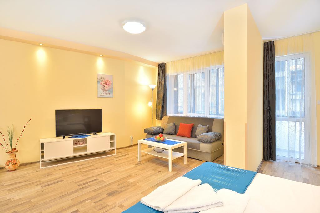 Central Studio #2 Burgas Екстер'єр фото