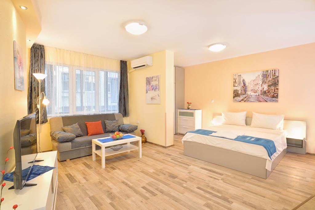 Central Studio #2 Burgas Екстер'єр фото